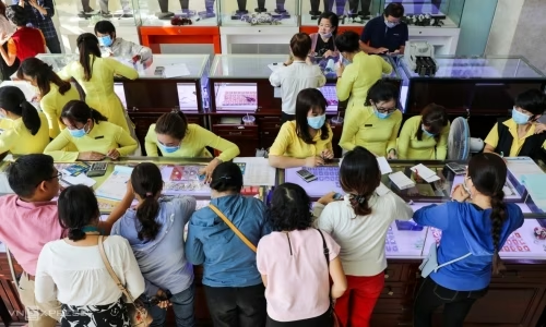 Kịch bản giá vàng dịp vía Thần Tài chục năm qua